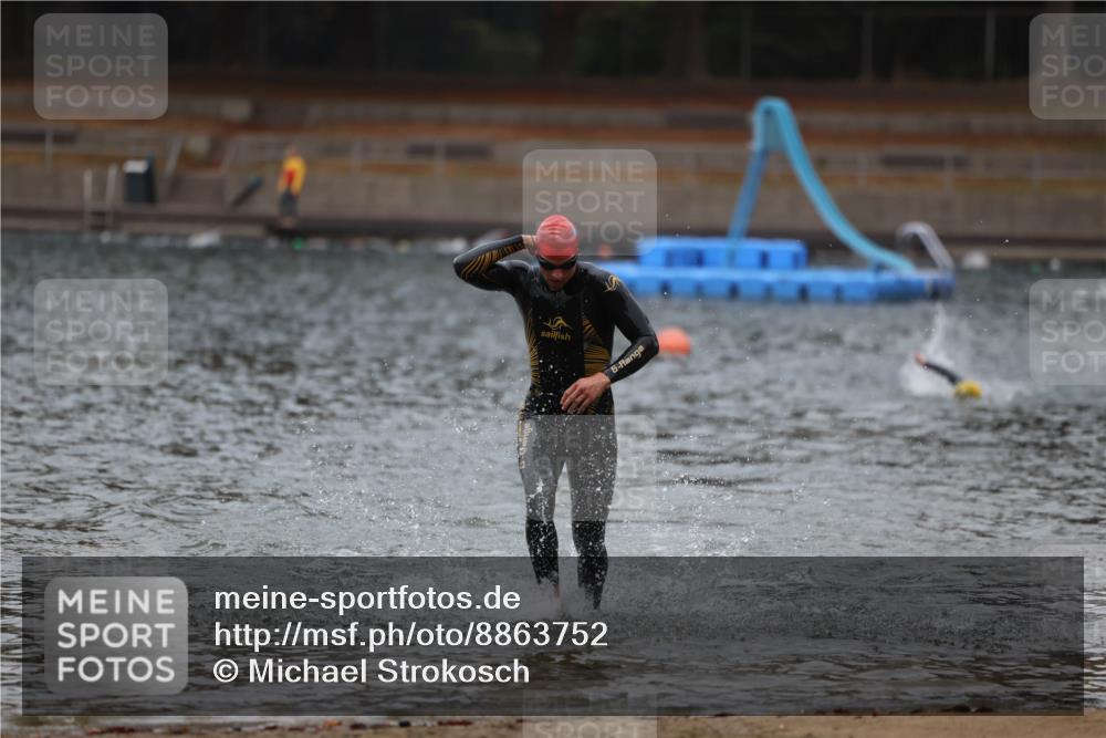 14.09.2025 - Stadtparktriathlon Michael Strokosch http://msf.ph/oto/8863752 14.09.2025 08:49:06 Schwimmen 315 meine-sportfotos.de