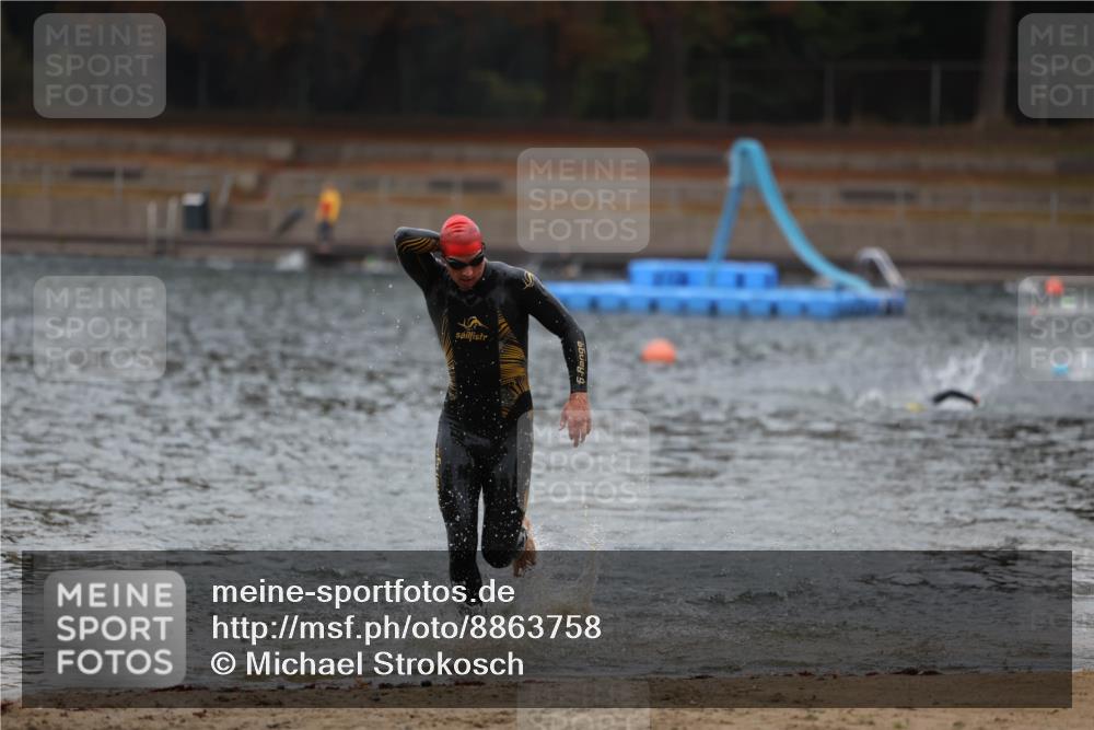14.09.2025 - Stadtparktriathlon Michael Strokosch http://msf.ph/oto/8863758 14.09.2025 08:49:07 Schwimmen 315 meine-sportfotos.de