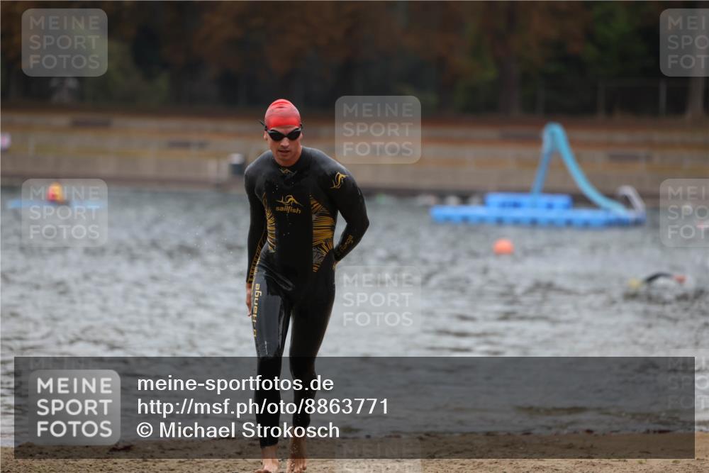14.09.2025 - Stadtparktriathlon Michael Strokosch http://msf.ph/oto/8863771 14.09.2025 08:49:09 Schwimmen 315 meine-sportfotos.de