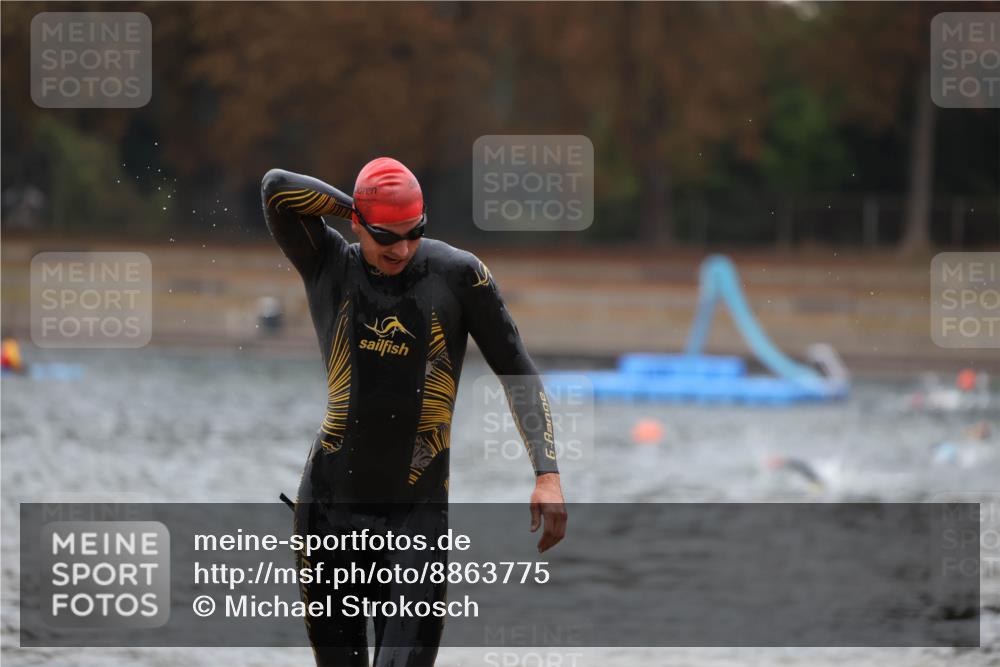 14.09.2025 - Stadtparktriathlon Michael Strokosch http://msf.ph/oto/8863775 14.09.2025 08:49:10 Schwimmen 315 meine-sportfotos.de