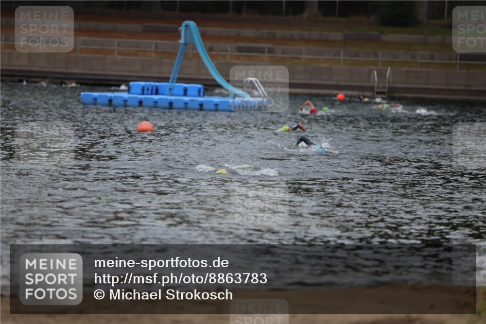 14.09.2025 - Stadtparktriathlon Michael Strokosch http://msf.ph/oto/8863783 14.09.2025 08:49:13 Schwimmen 315 meine-sportfotos.de