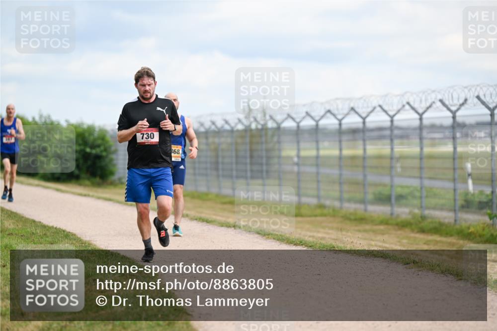 14.09.2025 - Airport Race Dr. Thomas Lammeyer http://msf.ph/oto/8863805 14.09.2025 12:03:43 Laufen 730, 868 meine-sportfotos.de