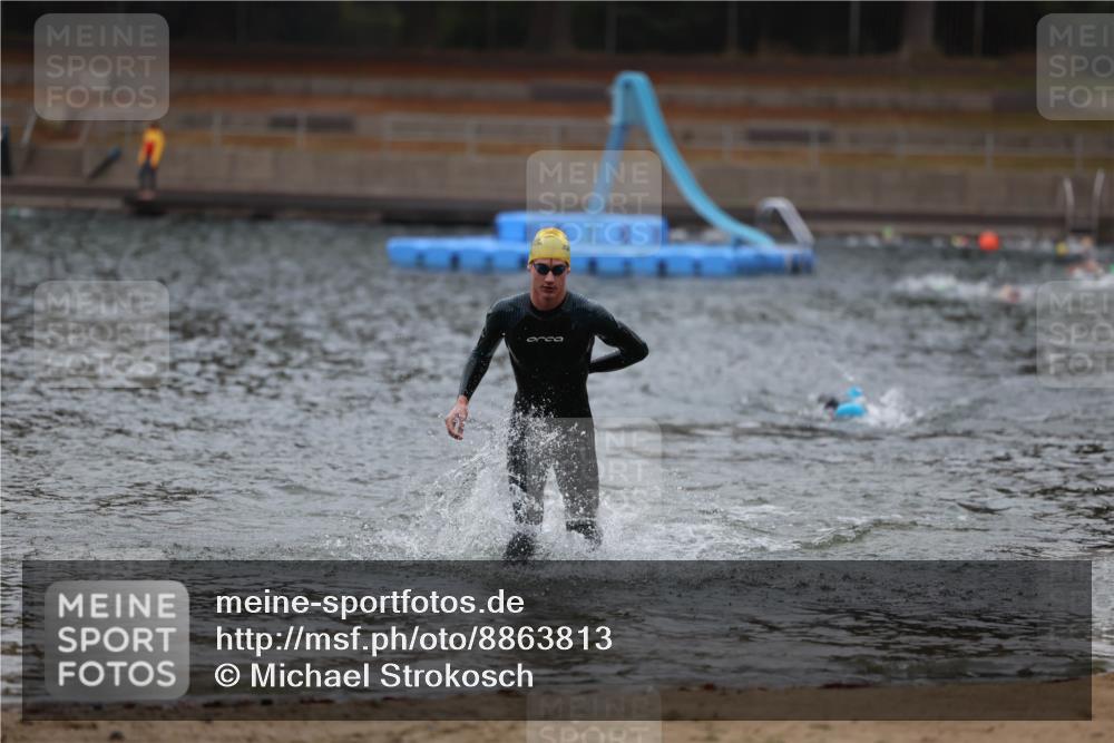 14.09.2025 - Stadtparktriathlon Michael Strokosch http://msf.ph/oto/8863813 14.09.2025 08:49:21 Schwimmen 310 meine-sportfotos.de