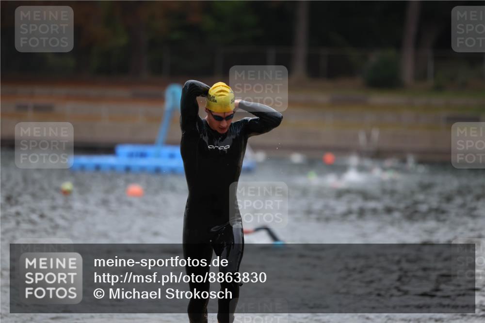 14.09.2025 - Stadtparktriathlon Michael Strokosch http://msf.ph/oto/8863830 14.09.2025 08:49:25 Schwimmen 307, 310 meine-sportfotos.de