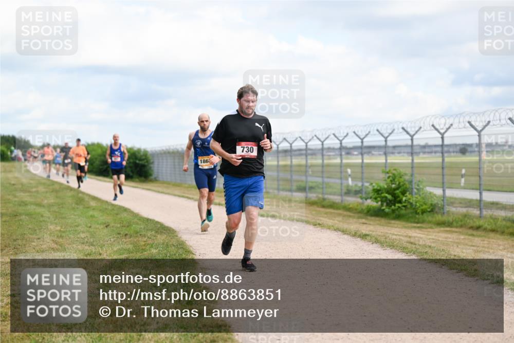 14.09.2025 - Airport Race Dr. Thomas Lammeyer http://msf.ph/oto/8863851 14.09.2025 12:03:45 Laufen 186, 730 meine-sportfotos.de