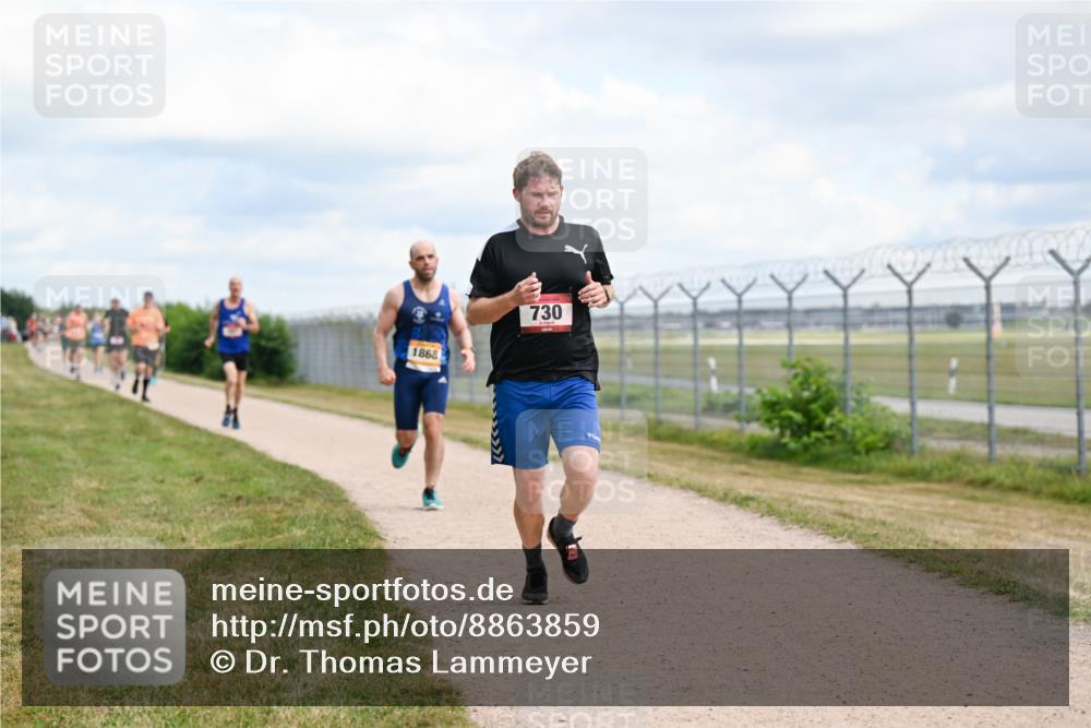 14.09.2025 - Airport Race Dr. Thomas Lammeyer http://msf.ph/oto/8863859 14.09.2025 12:03:46 Laufen 1868, 730 meine-sportfotos.de