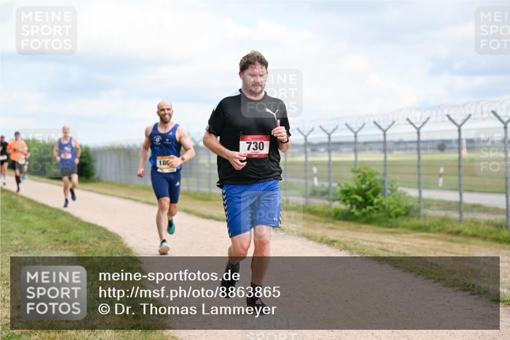 14.09.2025 - Airport Race Dr. Thomas Lammeyer http://msf.ph/oto/8863865 14.09.2025 12:03:46 Laufen 180, 730 meine-sportfotos.de