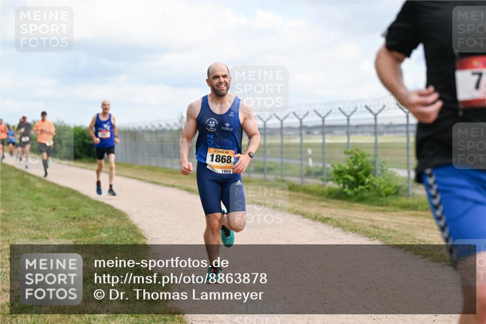 14.09.2025 - Airport Race Dr. Thomas Lammeyer http://msf.ph/oto/8863878 14.09.2025 12:03:47 Laufen 1868, 1868, 7 meine-sportfotos.de