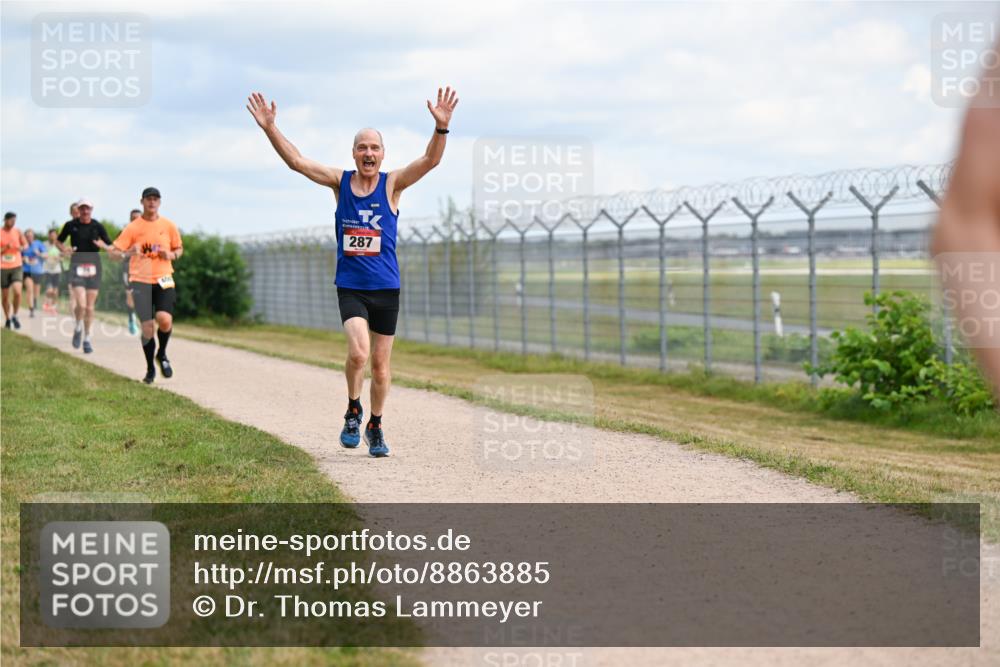 14.09.2025 - Airport Race Dr. Thomas Lammeyer http://msf.ph/oto/8863885 14.09.2025 12:03:49 Laufen 287 meine-sportfotos.de