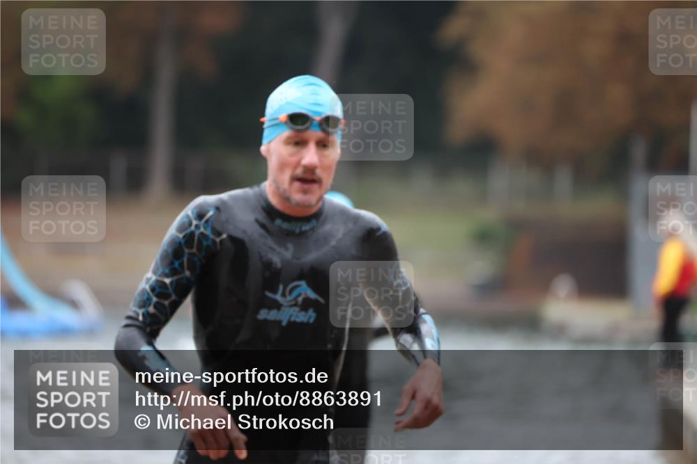 14.09.2025 - Stadtparktriathlon Michael Strokosch http://msf.ph/oto/8863891 14.09.2025 08:49:38 Schwimmen 307, 334 meine-sportfotos.de