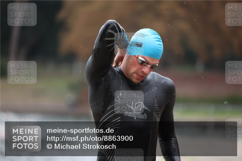 14.09.2025 - Stadtparktriathlon Michael Strokosch http://msf.ph/oto/8863900 14.09.2025 08:49:40 Schwimmen 307, 334 meine-sportfotos.de