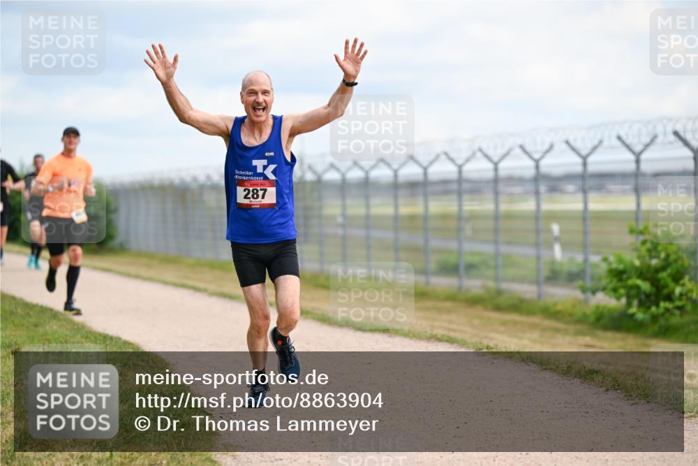 14.09.2025 - Airport Race Dr. Thomas Lammeyer http://msf.ph/oto/8863904 14.09.2025 12:03:50 Laufen 287 meine-sportfotos.de