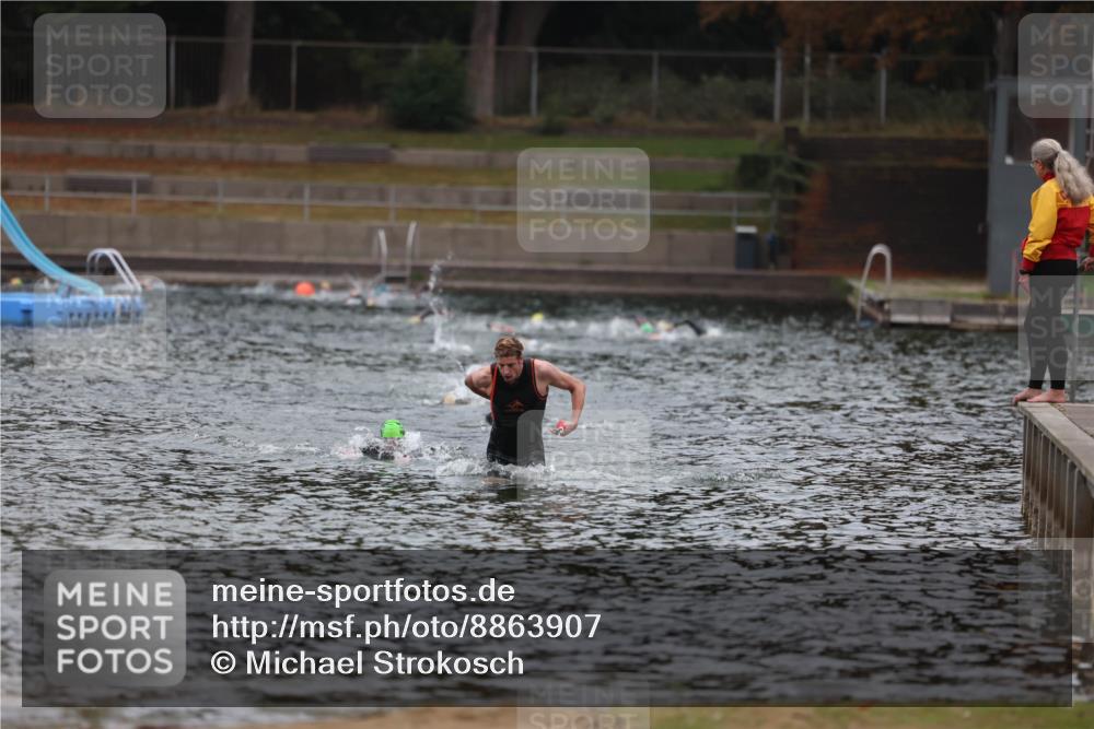 14.09.2025 - Stadtparktriathlon Michael Strokosch http://msf.ph/oto/8863907 14.09.2025 08:49:56 Schwimmen 351 meine-sportfotos.de