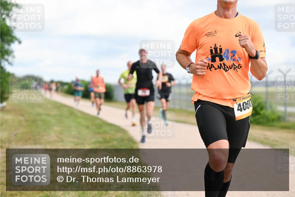 14.09.2025 - Airport Race Dr. Thomas Lammeyer http://msf.ph/oto/8863978 14.09.2025 12:03:56 Laufen 42, 4060 meine-sportfotos.de