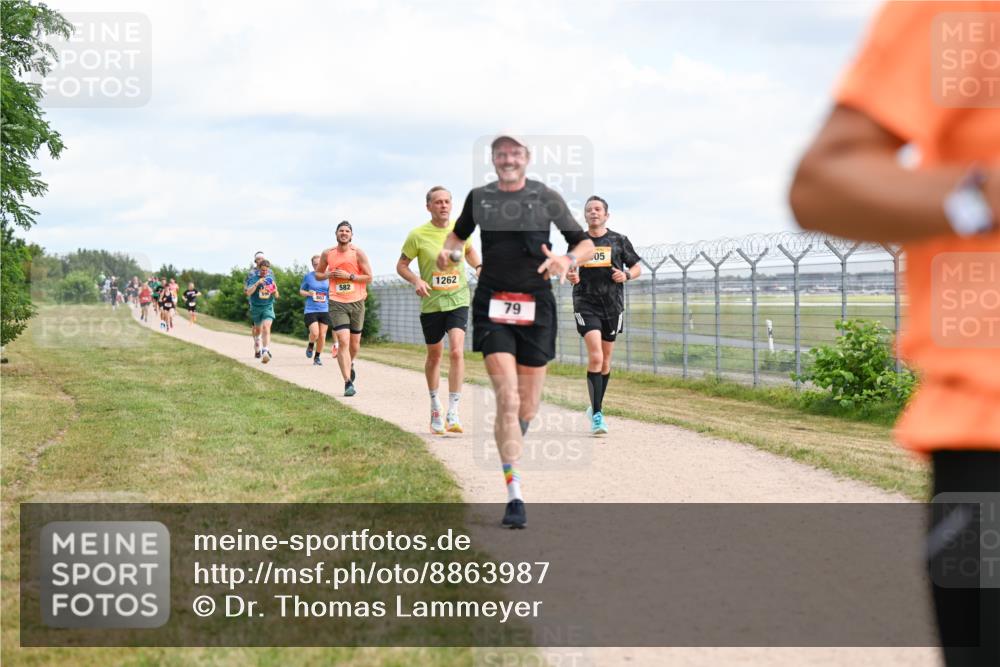 14.09.2025 - Airport Race Dr. Thomas Lammeyer http://msf.ph/oto/8863987 14.09.2025 12:03:56 Laufen 582, 1262, 79, 05 meine-sportfotos.de