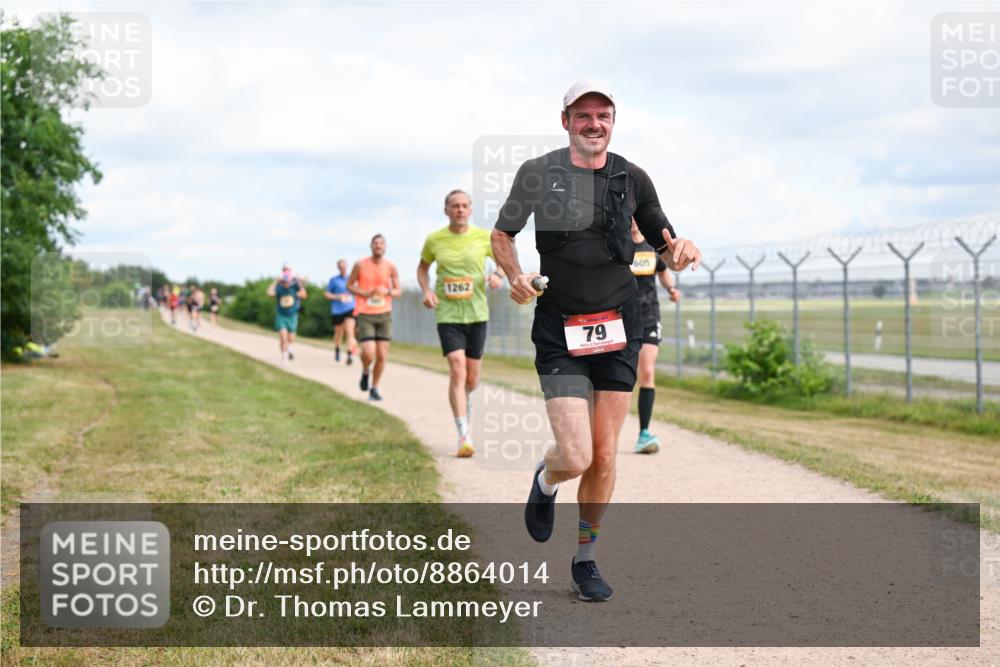 14.09.2025 - Airport Race Dr. Thomas Lammeyer http://msf.ph/oto/8864014 14.09.2025 12:03:58 Laufen 1262, 79, 605 meine-sportfotos.de