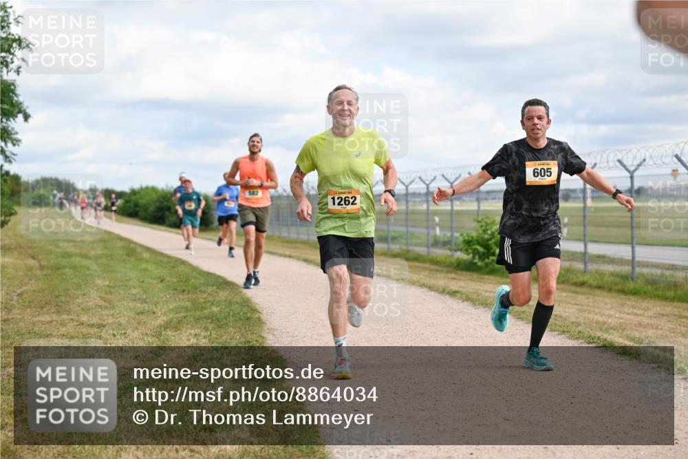 14.09.2025 - Airport Race Dr. Thomas Lammeyer http://msf.ph/oto/8864034 14.09.2025 12:03:59 Laufen 582, 1262, 605 meine-sportfotos.de