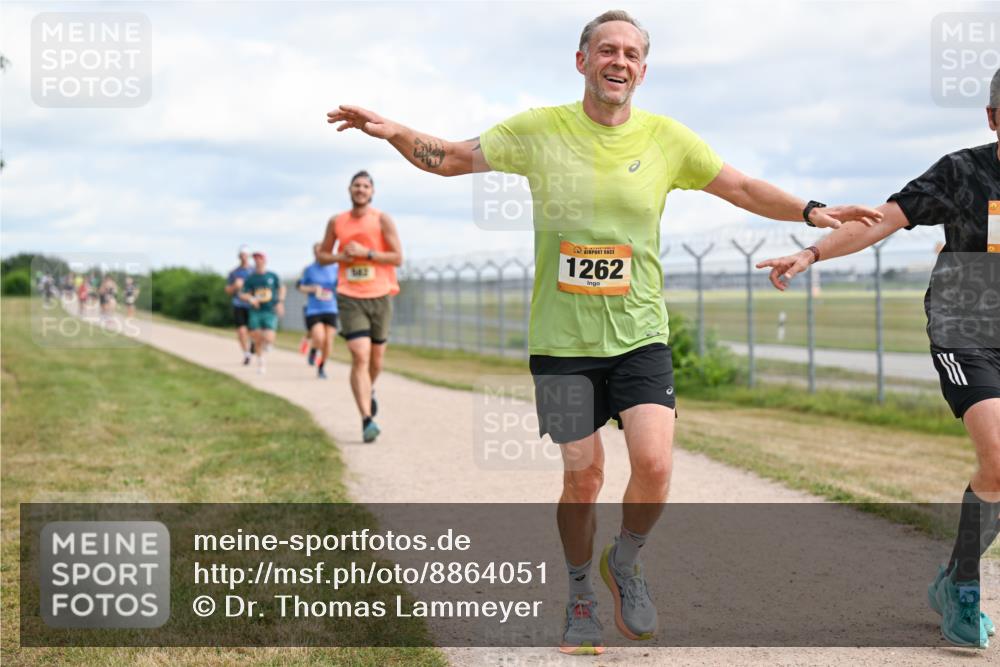 14.09.2025 - Airport Race Dr. Thomas Lammeyer http://msf.ph/oto/8864051 14.09.2025 12:04:00 Laufen 1262 meine-sportfotos.de