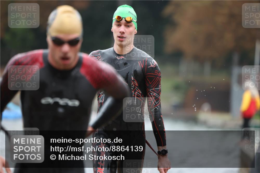 14.09.2025 - Stadtparktriathlon Michael Strokosch http://msf.ph/oto/8864139 14.09.2025 08:51:00 Schwimmen 331, 344, 361, 368, 374, 376, 377 meine-sportfotos.de