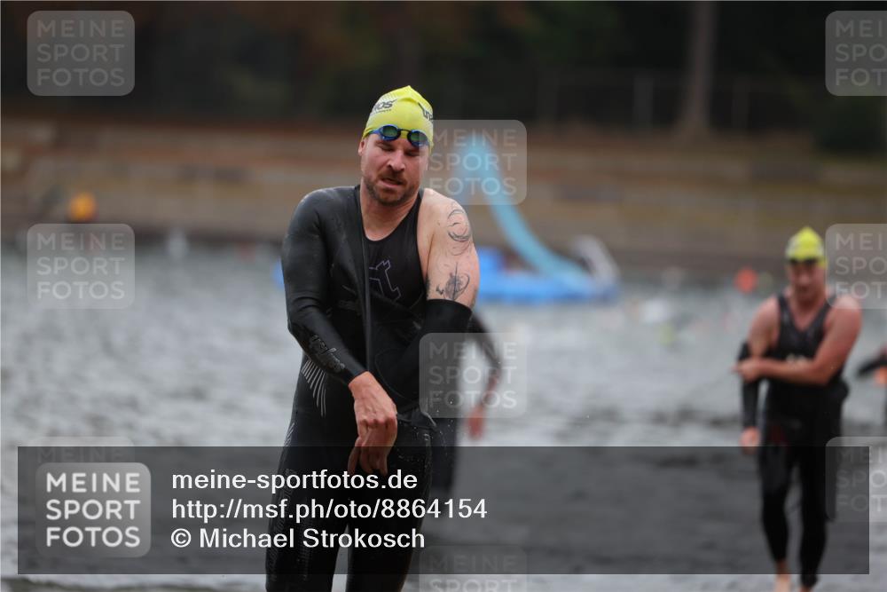 14.09.2025 - Stadtparktriathlon Michael Strokosch http://msf.ph/oto/8864154 14.09.2025 08:51:04 Schwimmen 361, 368, 374, 376 meine-sportfotos.de