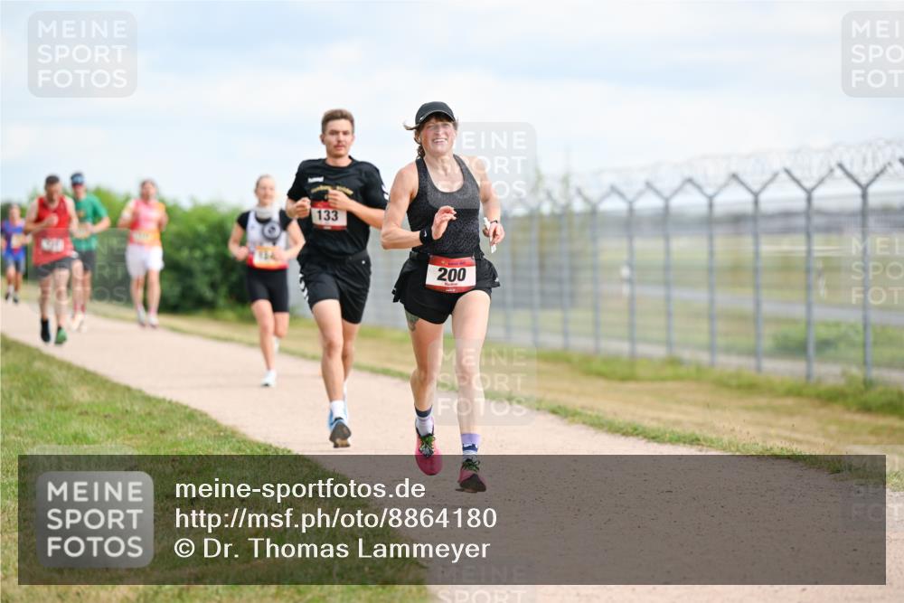 14.09.2025 - Airport Race Dr. Thomas Lammeyer http://msf.ph/oto/8864180 14.09.2025 12:04:14 Laufen 133, 200 meine-sportfotos.de