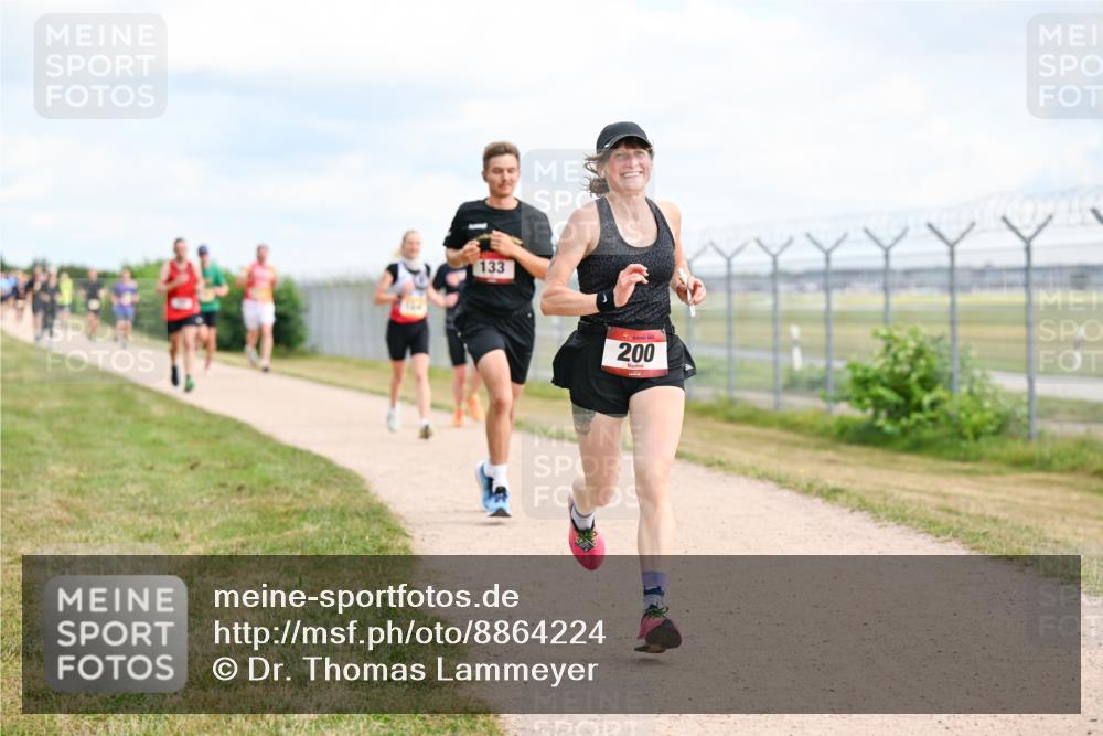 14.09.2025 - Airport Race Dr. Thomas Lammeyer http://msf.ph/oto/8864224 14.09.2025 12:04:16 Laufen 133, 200 meine-sportfotos.de