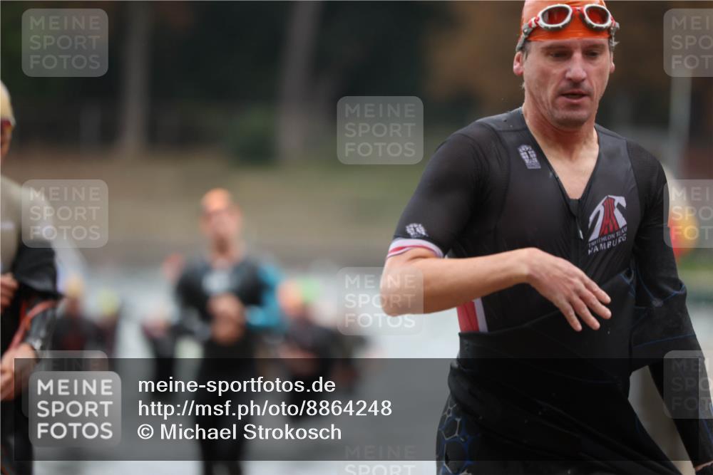 14.09.2025 - Stadtparktriathlon Michael Strokosch http://msf.ph/oto/8864248 14.09.2025 08:51:30 Schwimmen 301, 318, 324, 340, 347, 350, 354, 373 meine-sportfotos.de