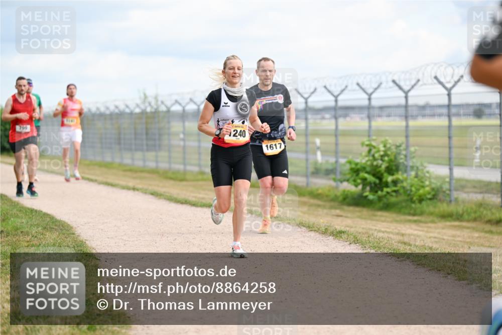 14.09.2025 - Airport Race Dr. Thomas Lammeyer http://msf.ph/oto/8864258 14.09.2025 12:04:19 Laufen 799, 240, 1617 meine-sportfotos.de