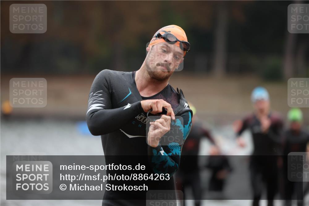 14.09.2025 - Stadtparktriathlon Michael Strokosch http://msf.ph/oto/8864263 14.09.2025 08:51:35 Schwimmen 318, 323, 324, 340, 345, 347, 354, 370, 373, 375 meine-sportfotos.de