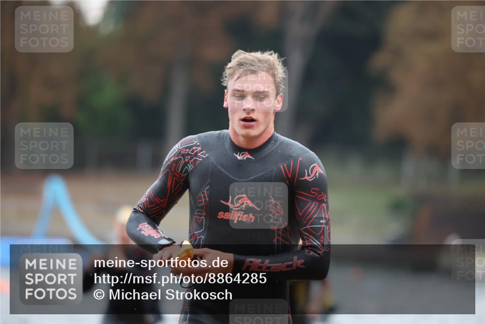 14.09.2025 - Stadtparktriathlon Michael Strokosch http://msf.ph/oto/8864285 14.09.2025 08:51:41 Schwimmen 323, 324, 326, 345, 347, 352, 354, 363, 370, 373, 375 meine-sportfotos.de
