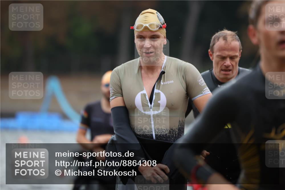 14.09.2025 - Stadtparktriathlon Michael Strokosch http://msf.ph/oto/8864308 14.09.2025 08:51:45 Schwimmen 323, 326, 345, 352, 358, 362, 363, 370, 371, 375 meine-sportfotos.de