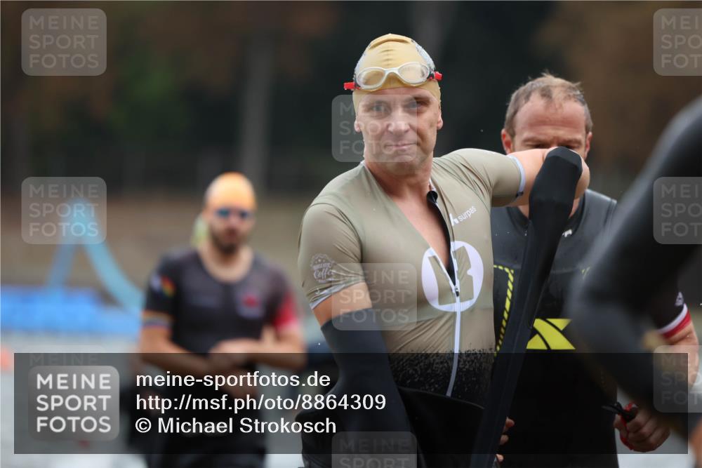 14.09.2025 - Stadtparktriathlon Michael Strokosch http://msf.ph/oto/8864309 14.09.2025 08:51:46 Schwimmen 323, 326, 333, 345, 352, 358, 362, 363, 370, 371, 375 meine-sportfotos.de