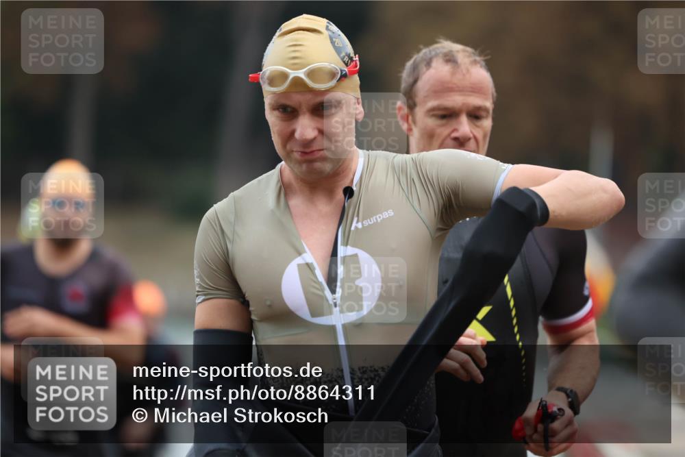 14.09.2025 - Stadtparktriathlon Michael Strokosch http://msf.ph/oto/8864311 14.09.2025 08:51:46 Schwimmen 323, 326, 333, 345, 352, 358, 362, 363, 370, 371, 375 meine-sportfotos.de