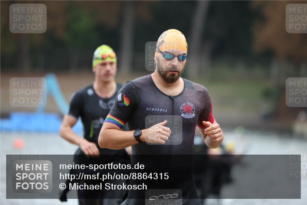 14.09.2025 - Stadtparktriathlon Michael Strokosch http://msf.ph/oto/8864315 14.09.2025 08:51:47 Schwimmen 304, 323, 326, 333, 342, 345, 352, 358, 362, 363, 370, 371, 375 meine-sportfotos.de