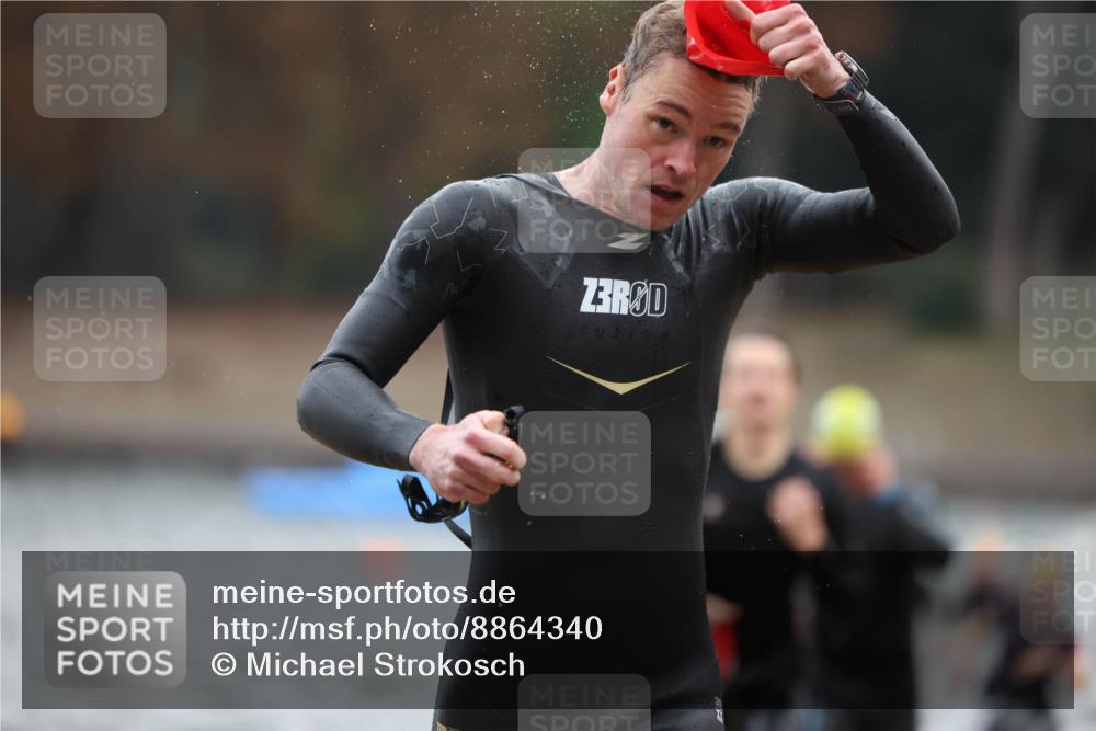 14.09.2025 - Stadtparktriathlon Michael Strokosch http://msf.ph/oto/8864340 14.09.2025 08:51:53 Schwimmen 304, 326, 333, 342, 352, 358, 362, 371 meine-sportfotos.de