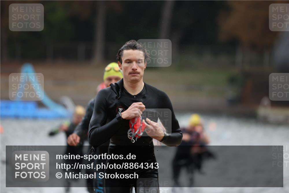 14.09.2025 - Stadtparktriathlon Michael Strokosch http://msf.ph/oto/8864343 14.09.2025 08:51:54 Schwimmen 304, 326, 333, 337, 342, 352, 358, 362, 371 meine-sportfotos.de