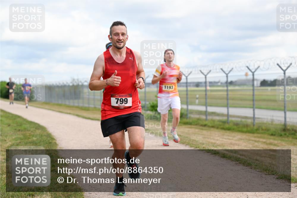 14.09.2025 - Airport Race Dr. Thomas Lammeyer http://msf.ph/oto/8864350 14.09.2025 12:04:24 Laufen 799, 1193 meine-sportfotos.de