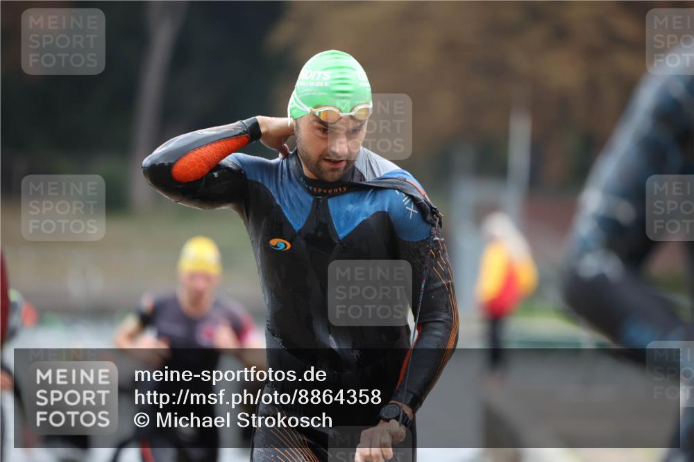 14.09.2025 - Stadtparktriathlon Michael Strokosch http://msf.ph/oto/8864358 14.09.2025 08:51:57 Schwimmen 304, 333, 337, 341, 342, 358, 362, 366, 371, 451 meine-sportfotos.de