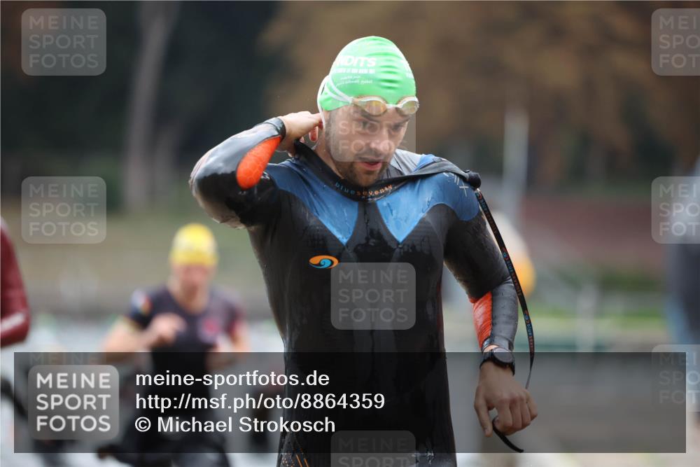 14.09.2025 - Stadtparktriathlon Michael Strokosch http://msf.ph/oto/8864359 14.09.2025 08:51:57 Schwimmen 304, 333, 337, 341, 342, 358, 362, 366, 371, 451 meine-sportfotos.de