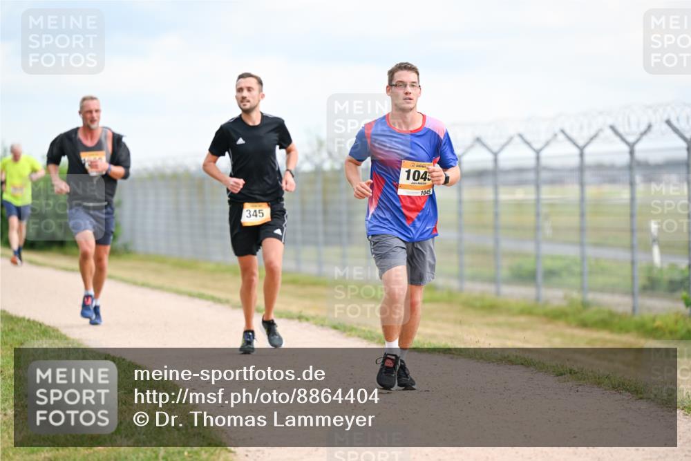 14.09.2025 - Airport Race Dr. Thomas Lammeyer http://msf.ph/oto/8864404 14.09.2025 12:04:31 Laufen 345, 1045, 1045 meine-sportfotos.de