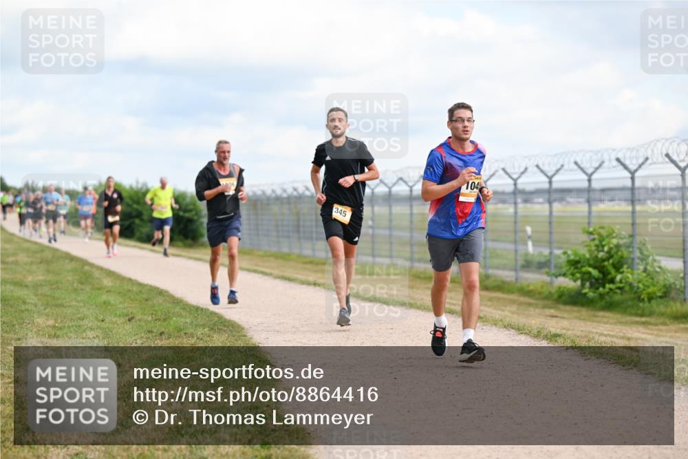 14.09.2025 - Airport Race Dr. Thomas Lammeyer http://msf.ph/oto/8864416 14.09.2025 12:04:32 Laufen 345, 104 meine-sportfotos.de