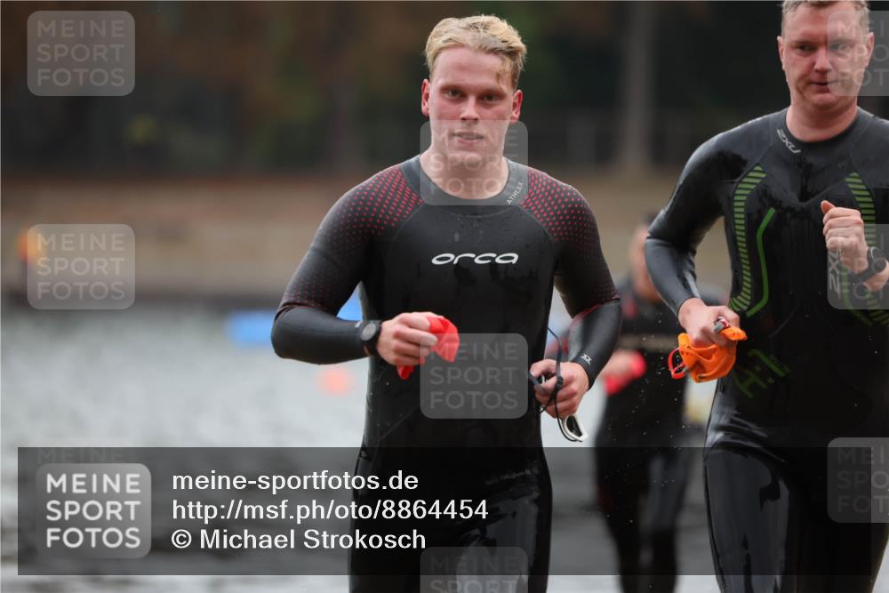 14.09.2025 - Stadtparktriathlon Michael Strokosch http://msf.ph/oto/8864454 14.09.2025 08:52:20 Schwimmen 316, 325, 332, 349 meine-sportfotos.de