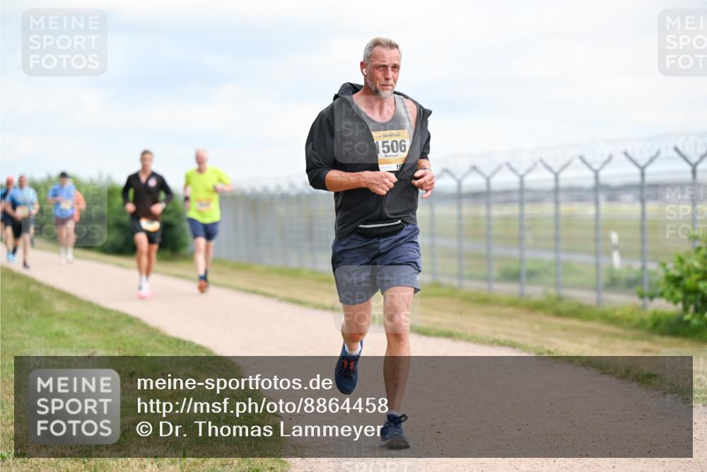 14.09.2025 - Airport Race Dr. Thomas Lammeyer http://msf.ph/oto/8864458 14.09.2025 12:04:35 Laufen 1506 meine-sportfotos.de