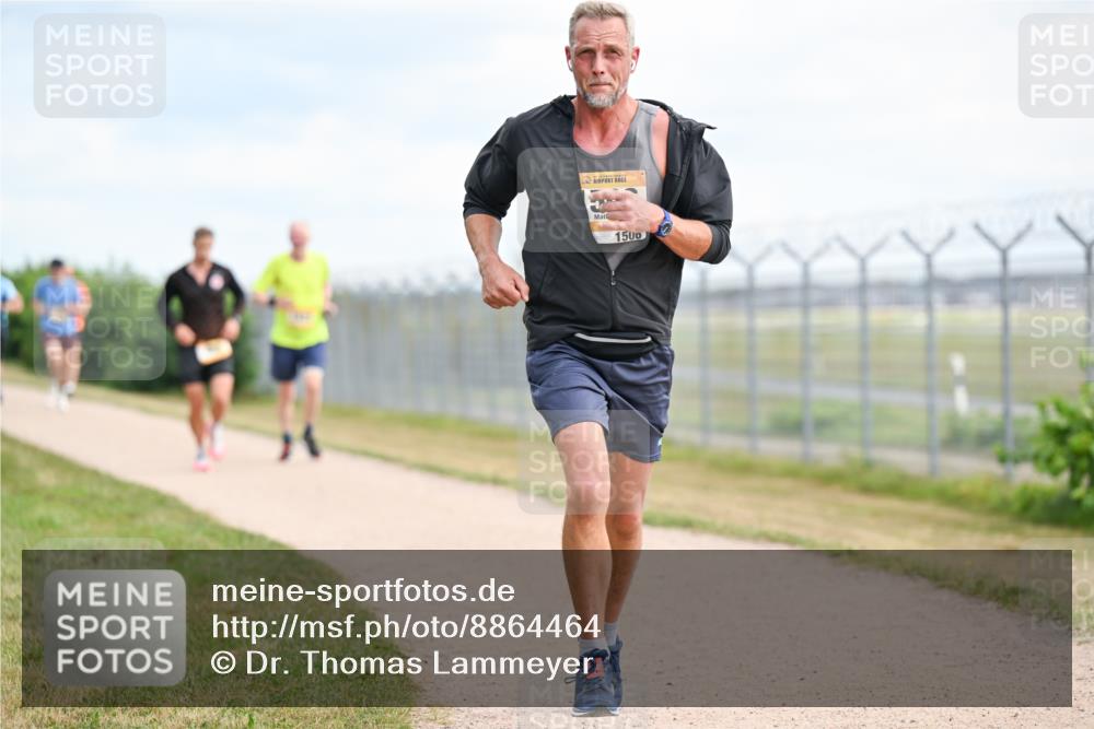 14.09.2025 - Airport Race Dr. Thomas Lammeyer http://msf.ph/oto/8864464 14.09.2025 12:04:35 Laufen 1500 meine-sportfotos.de