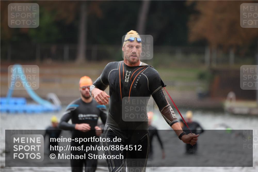 14.09.2025 - Stadtparktriathlon Michael Strokosch http://msf.ph/oto/8864512 14.09.2025 08:52:37 Schwimmen 321, 336, 360 meine-sportfotos.de