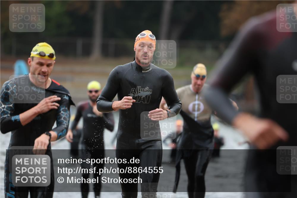 14.09.2025 - Stadtparktriathlon Michael Strokosch http://msf.ph/oto/8864555 14.09.2025 08:52:49 Schwimmen 320, 348, 353, 360, 369 meine-sportfotos.de