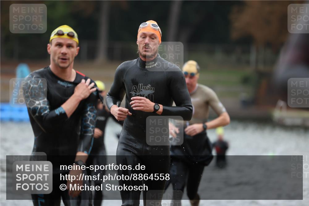 14.09.2025 - Stadtparktriathlon Michael Strokosch http://msf.ph/oto/8864558 14.09.2025 08:52:49 Schwimmen 320, 348, 353, 360, 369 meine-sportfotos.de