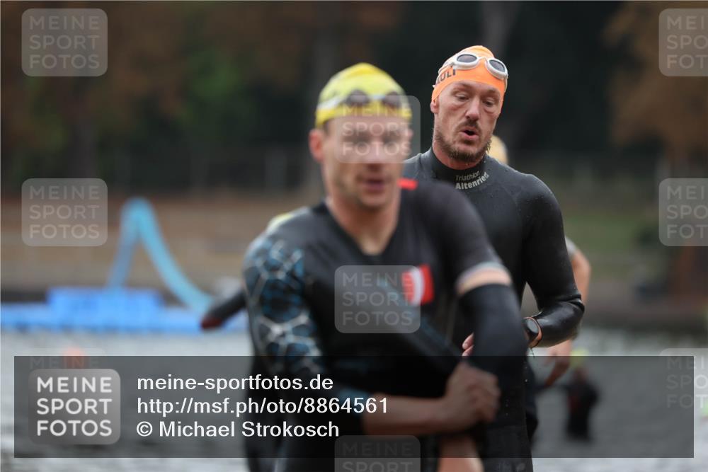 14.09.2025 - Stadtparktriathlon Michael Strokosch http://msf.ph/oto/8864561 14.09.2025 08:52:50 Schwimmen 320, 348, 353, 360, 369 meine-sportfotos.de