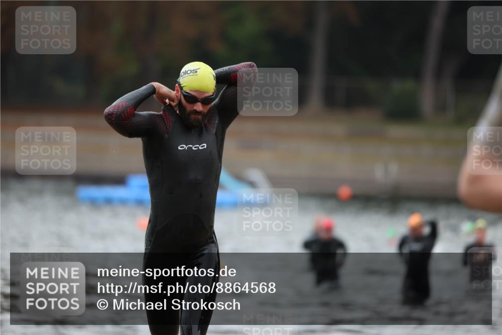 14.09.2025 - Stadtparktriathlon Michael Strokosch http://msf.ph/oto/8864568 14.09.2025 08:52:52 Schwimmen 313, 320, 348, 353, 369 meine-sportfotos.de