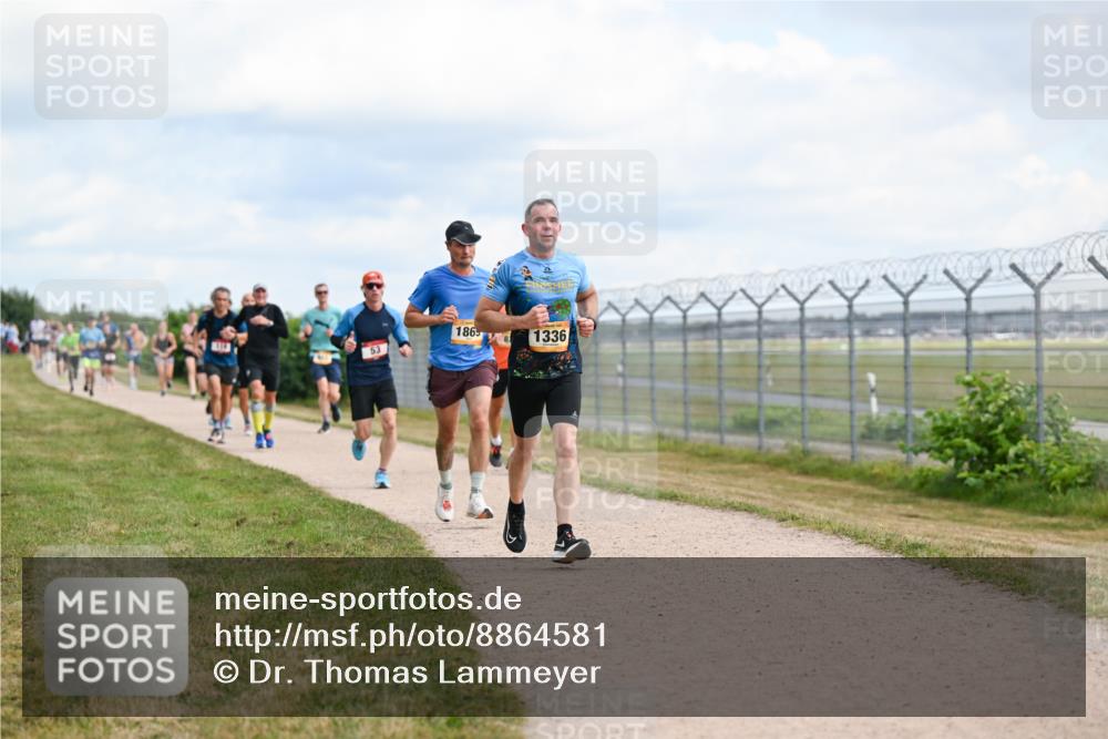 14.09.2025 - Airport Race Dr. Thomas Lammeyer http://msf.ph/oto/8864581 14.09.2025 12:04:43 Laufen 53, 1865, 1336 meine-sportfotos.de